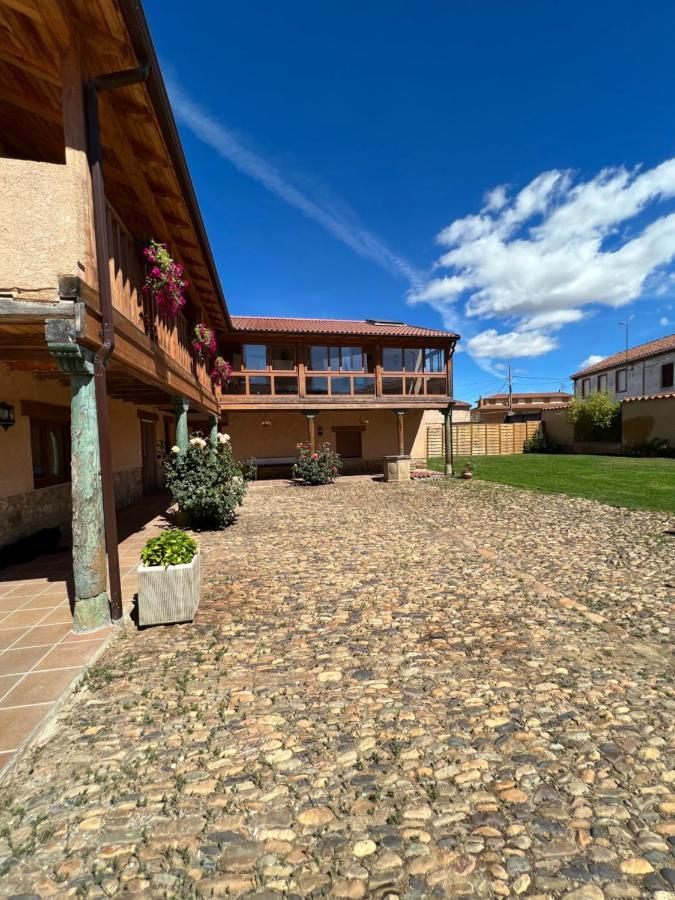 Casa Villa Franca Llamas de la Ribera Exterior photo