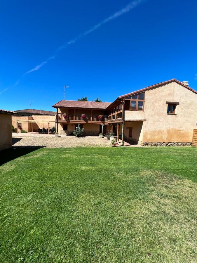 Casa Villa Franca Llamas de la Ribera Exterior photo